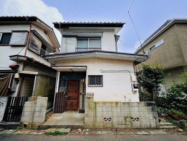 Koshigaya City, Oaza Kamikazuri (Obukuro Station) 2-story building 3K