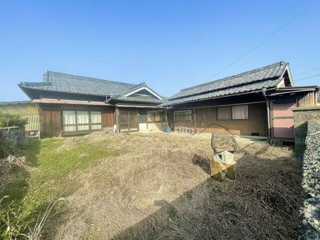Mitoyo City, Takuma Town Takuma (Takuma Station), 1-story, 8DK