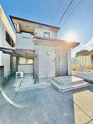 Used single-family home Shinborihigashi 2-chome house
