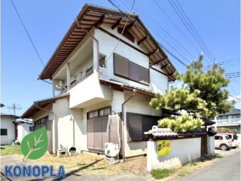 A house you can live in for around 20,000 yen a month■Land of 78 tsubo■All rooms 6 tatami mats■With storage