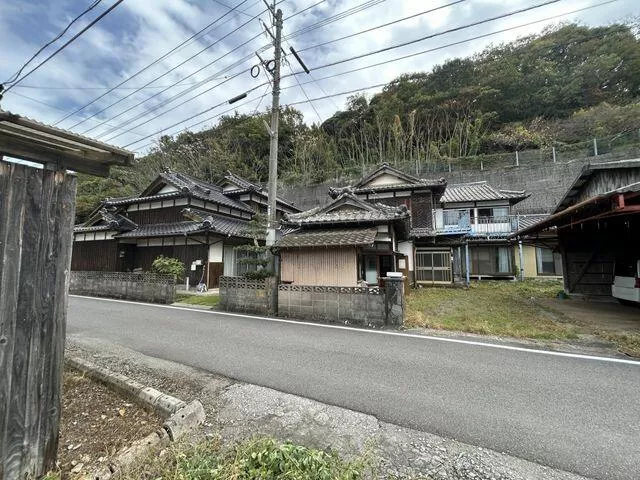 Kunisaki City, Kunimi Town, Kushikura (Usa Station) 2-story building 8K