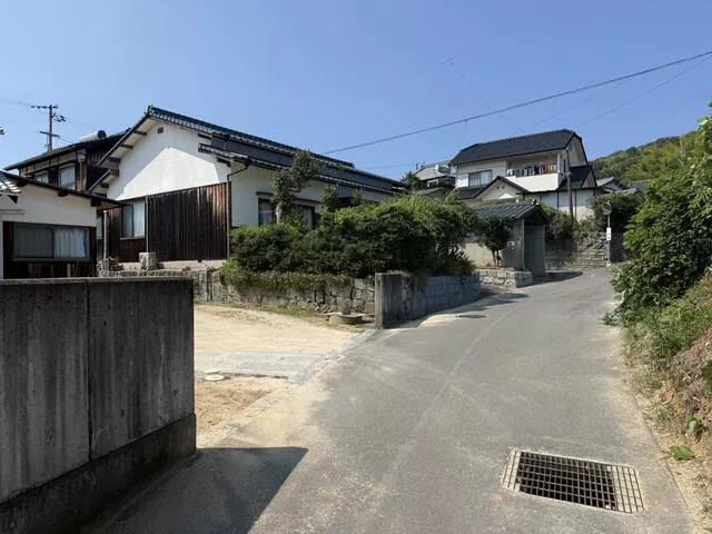 Imabari City, Namikata Town, Yoro (Namikata Station) 2-story 8DK