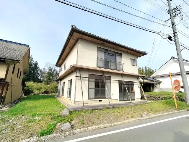 Nagano City, Shinshu Shinmachi Makinojima (Inariyama Station) 2-story building 2LDK