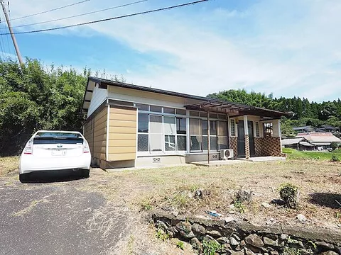 Used single-family home used house (Taku City Nishi-Taku Town)