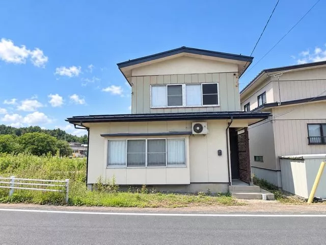 Oaza Komatsu (Uzen Komatsu Station) 1.1 million yen