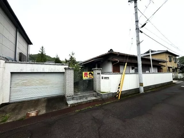 Sanuki City, Shido (Orange Town Station) Single-story building 3LDK