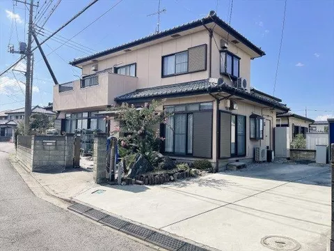 Today’s viewing available! Please feel free to contact us for any small inquiries!