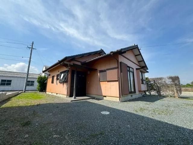 ◆Good sunlight exposure◆Popular single-story house◆Spacious parking space◆Garden◆Storage room◆Built-in wardrobe◆