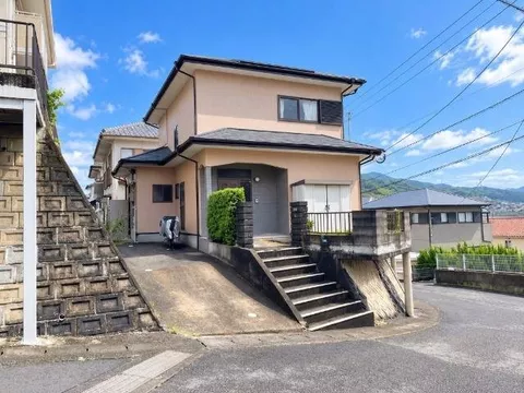 Tsuruno-O Town 10.9 million yen