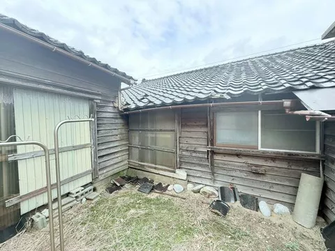 Hakui City, Chihirahamacho (Hakui Station) 2-story building 6DK