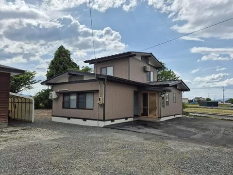 Yonezawa City Kubotamachi Kubota (Okizama Station) 2-story 4LDK