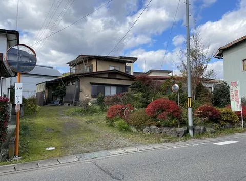 Nishimurayama District, Kahoku Town, Yachi, Sawabata (Sakage Station) 2-story building 5DK