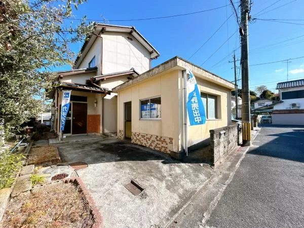 Iwakuni City, Tsutsumi (Tsutsumi Station) 2-story building 4DK