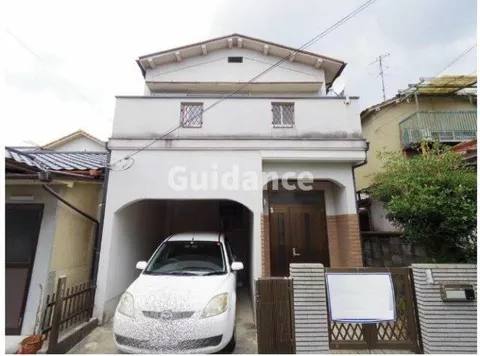 12 minutes on foot from Kintetsu Ikoma Line "Shigisan" Station