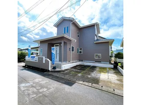 [Open House Held] Interior renovation completed / New seismic standards compliant / Water facilities replaced / Parking for 2 cars / Garden