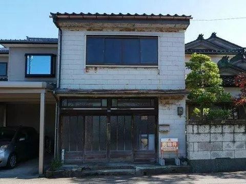 Imizu City, Yahata-cho 3-chome (Nakanminato Station) 2-story building 6K