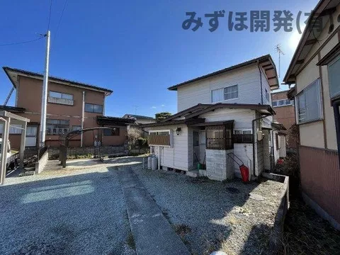A used house in the Higashi Elementary School・Daiyon Junior High Area! The land is a spacious 89 tsubo!