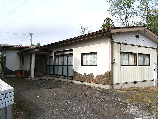 Used single-family home, 21-minute walk from JR Oga Line Wakimoto Station