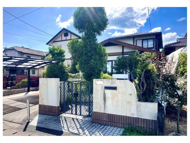 A house built by Sekisui House that is strong against earthquakes! Recommended as it is right in front of the elementary school♪