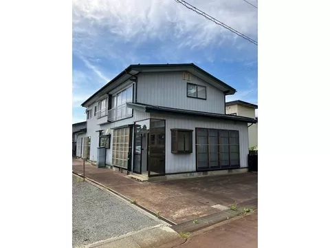 Kakumakawa-cho, Oura-cho (Iizume Station) 3 million yen