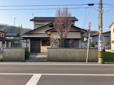 Fukui City, Hanado Naka 2-chome (Hanado Station) 2-story building 5DK