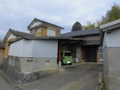 Isahaya City, Takaki Town Nishihirahara (Koe Station) Single-story building 7DK