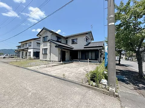 Used single-family home in Nakano, Ono City