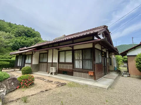 Akaiwa City, Kawaraya 1-story building 3DK