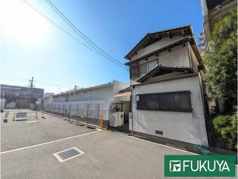 ■ Land approximately 20.5 tsubo, land frontage 5.5 m, property located in a spacious area with a 6 m front road