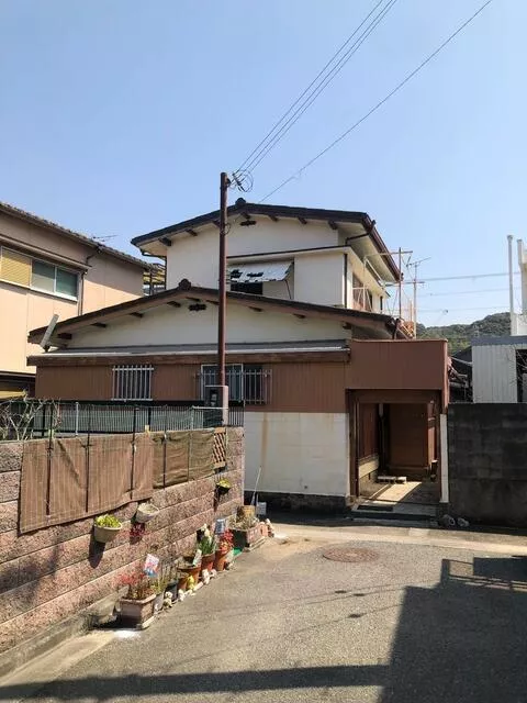 Fujishiro, Kainan city (Kainan station) 2F 4DK

1,200,000 yen