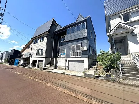 Used single-family home Ojiya City, Oaza Hae, single-family home