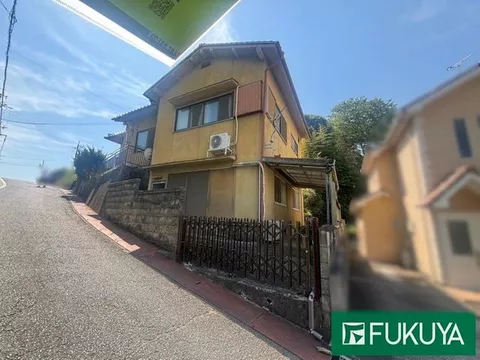 Shimonochō (Yamato-Futami Station) 2.8 million yen