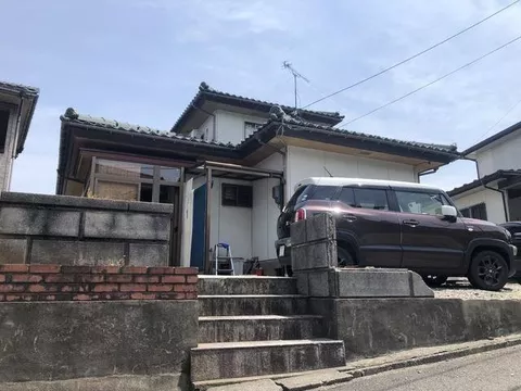 A used house appears in "Nakano 2-chome"! ~ Sunshine and pleasant breeze felt on a hilltop ~
