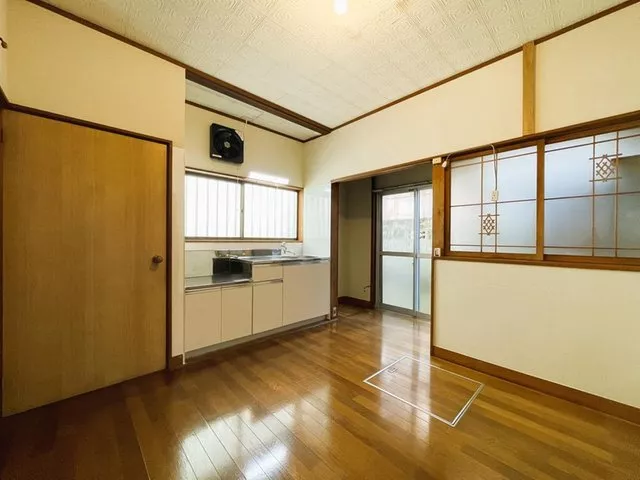 ☆Flat land☆ Renovated detached house! Used house near the sea