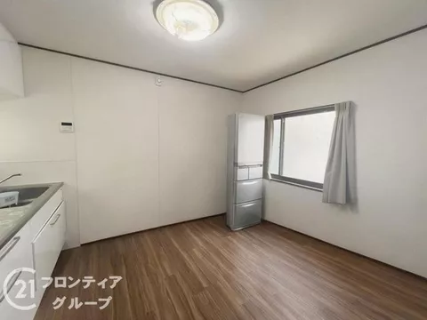 [Renovated in 2022 + Immediate viewing available] ■ 9-minute walk from Kintetsu Namba/Nara Line "Ishikiri" Station