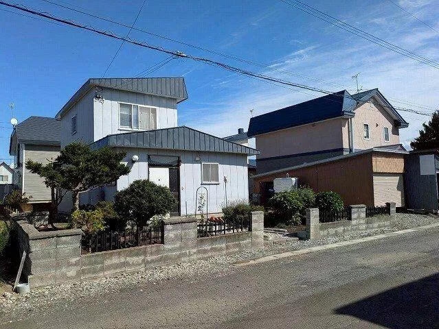 Iwamizawa City, Minamimachi 6-jo 1-chome (Iwamizawa Station) 2-story building 3LDK