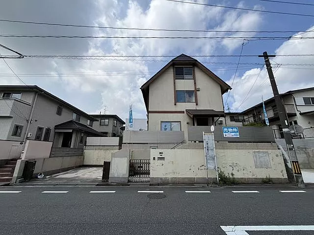 Used single-family home Makuyama-dai 8-chome - single-family home
