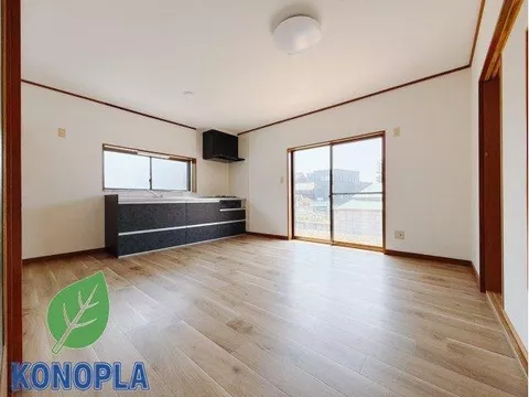 A home starting from around 30,000 yen per month, land area 143 tsubo, excellent access location. - Image 2