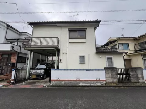 Accessible by more than 2 train lines, system kitchen, regular-shaped land, 2-story building