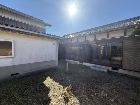 2F 6SDK in Yasaka-cho, Hikone-shi, Hikone (Minami Hikone Sta.)

2F 6SDK 3.5million yen