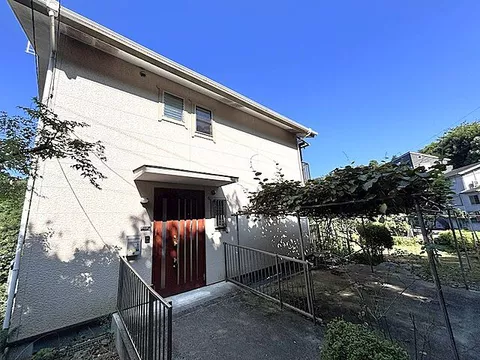 Used single-family home Ajiro Minami Atami Hill villa area for sale