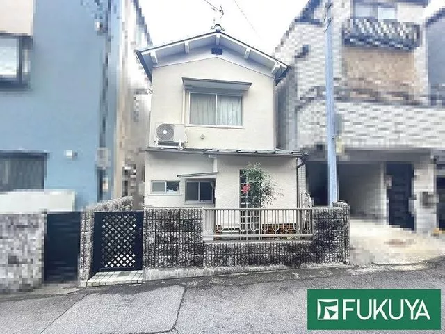 ◆13-minute walk from JR "Zeze Station"◆Two train lines available: JR and Keihan◆Has a sunken kotatsu