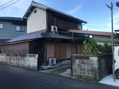 Iga City, Iwakura (Shinai Station) 2-story building 6DK