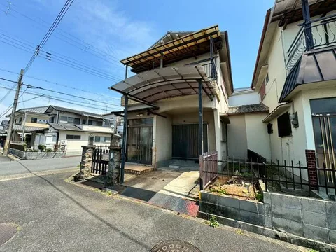 2F 3DK in Furuicho, Nara-shi, Nara (Keikatsu Sta.)

3.3 million yen