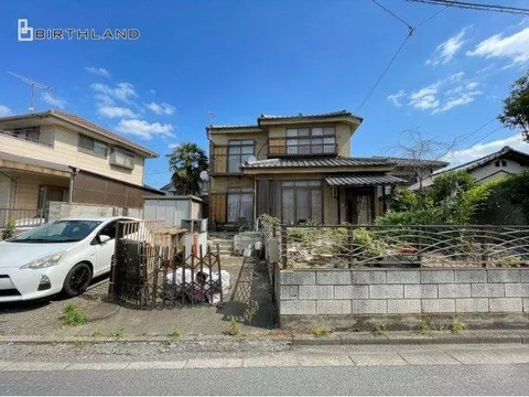 Smart purchase at a lower price◎ Can we realize your ideal living space with a custom renovation?