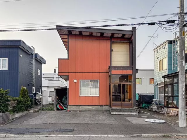 ☆2-minute walk to the bus stop! New seismic standards, parking for 2 cars, spacious 4LDK house with plenty of storage☆