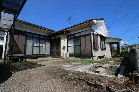 Ebino City, Oaza Harada (Ebino Iino Station) Single-story building 5DK