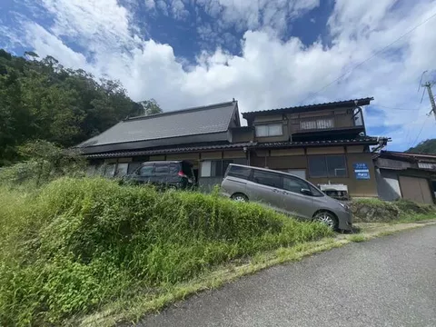 Toyooka City, Tantōmachi Kuto (Toyooka Station) single-story 9LDK