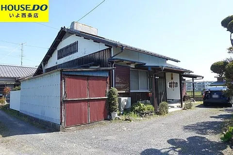 Used single-family home in Saijo City, Fukutake