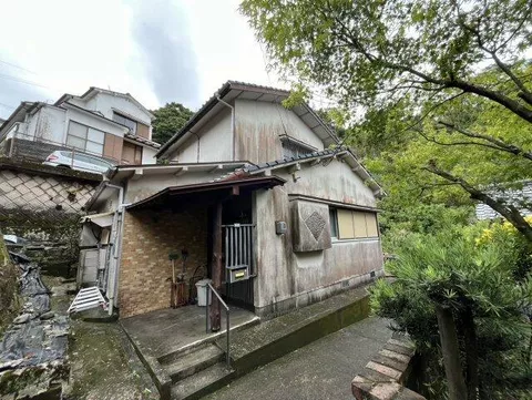 Kagoshima City Kusamuta 1-chome (Kajiya Town Station) 2-story building 4DK
